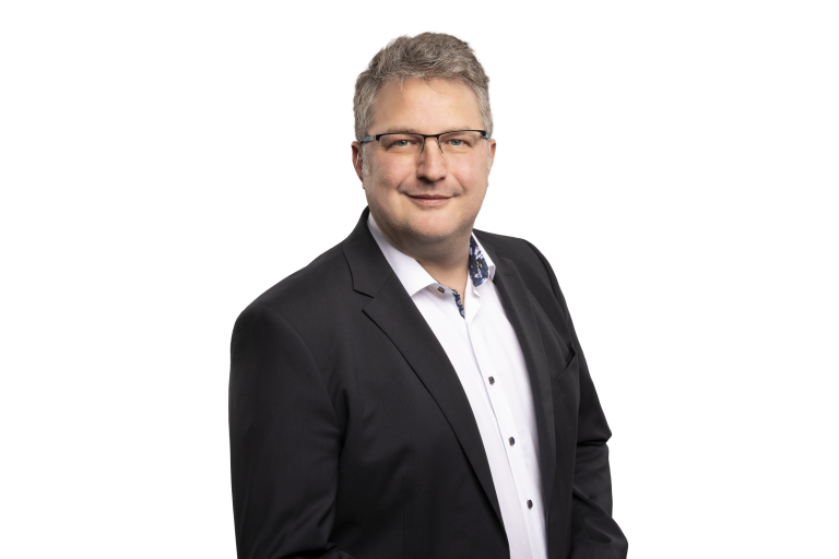 Alexander Singer